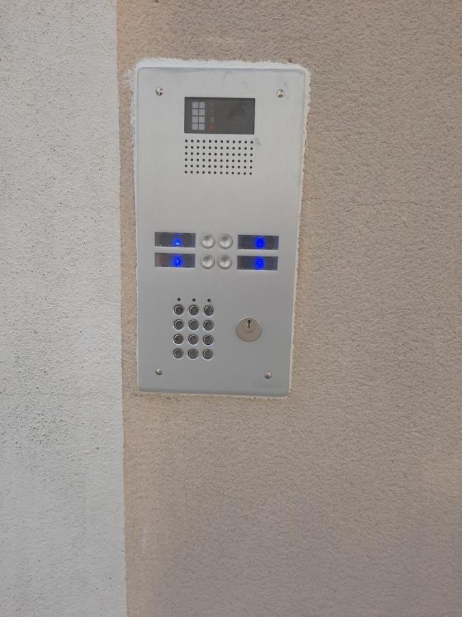 3 Apt T2 Cosy De 40 A 50 M2 Ideal Pour Un Deplacement Pro " Les Iris " Bourg-Saint-Andéol Kültér fotó