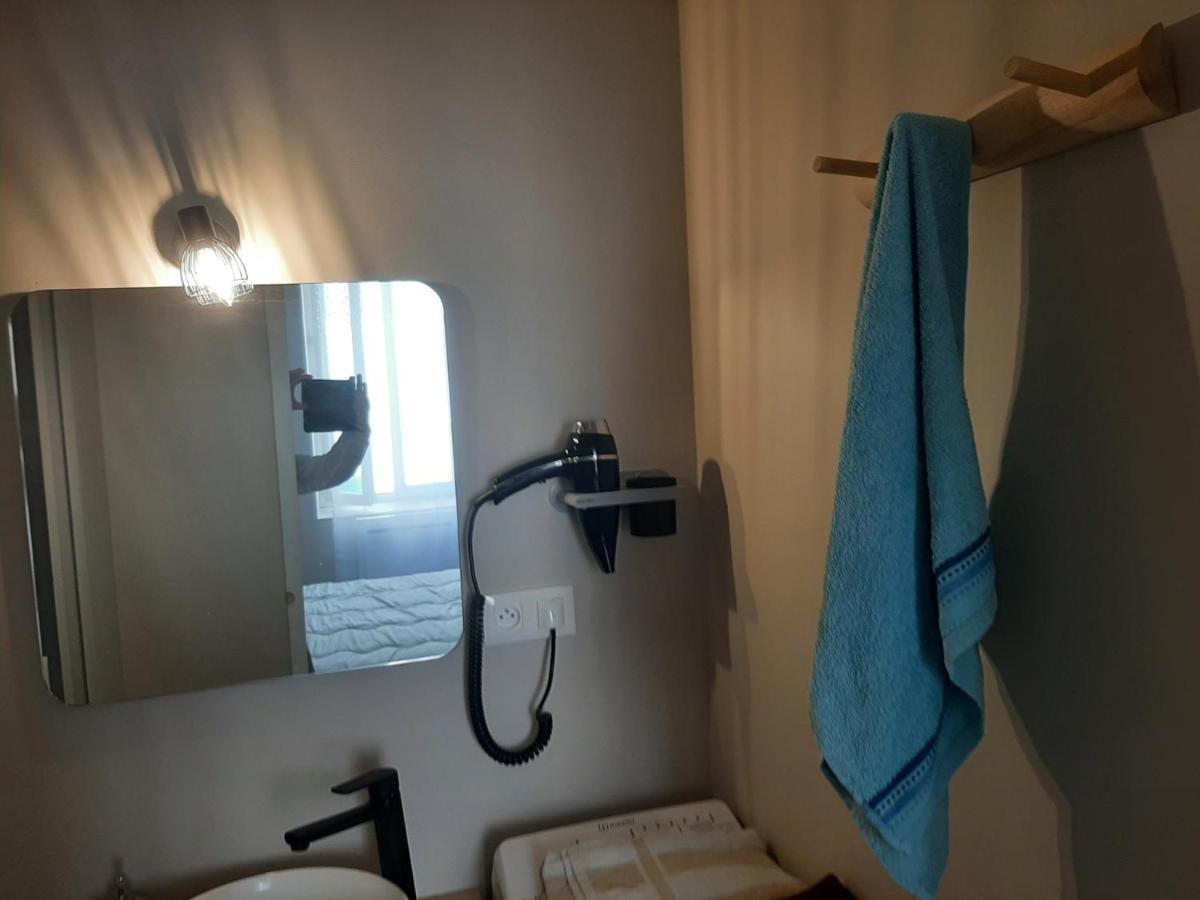 3 Apt T2 Cosy De 40 A 50 M2 Ideal Pour Un Deplacement Pro " Les Iris " Bourg-Saint-Andéol Kültér fotó