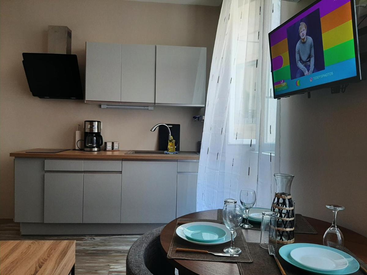3 Apt T2 Cosy De 40 A 50 M2 Ideal Pour Un Deplacement Pro " Les Iris " Bourg-Saint-Andéol Kültér fotó